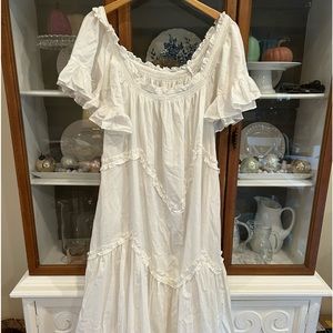White Cotton Free People MIDI S/P Dress, more like an XL
